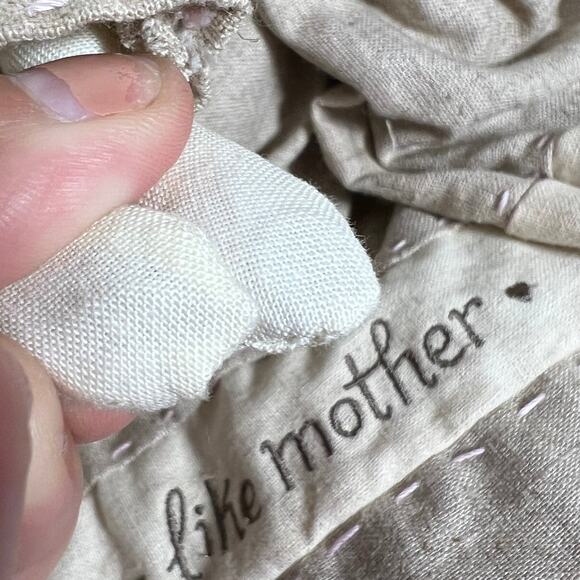 Mother Daughter Doll Set Magnetic Hands New Taupe Dresses - Picture 6 of 11